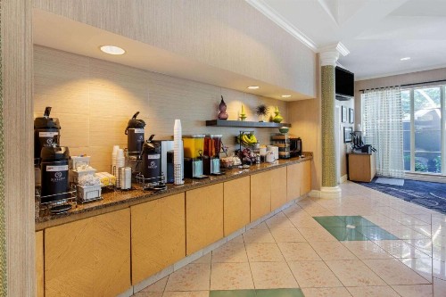 La Quinta by Wyndham Ft. Lauderdale Plantation - image 14