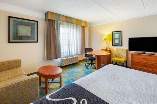 La Quinta by Wyndham Ft. Lauderdale Plantation - image 2