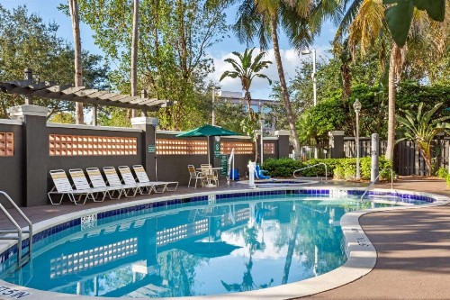 La Quinta by Wyndham Ft. Lauderdale Plantation - image 4