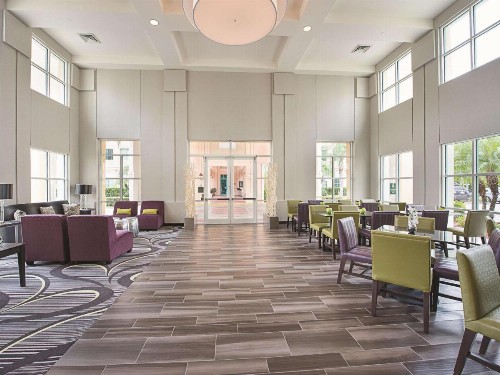 La Quinta by Wyndham Plantation at SW 6th St - image 3