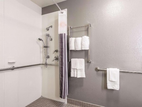 La Quinta by Wyndham Plantation at SW 6th St - image 30