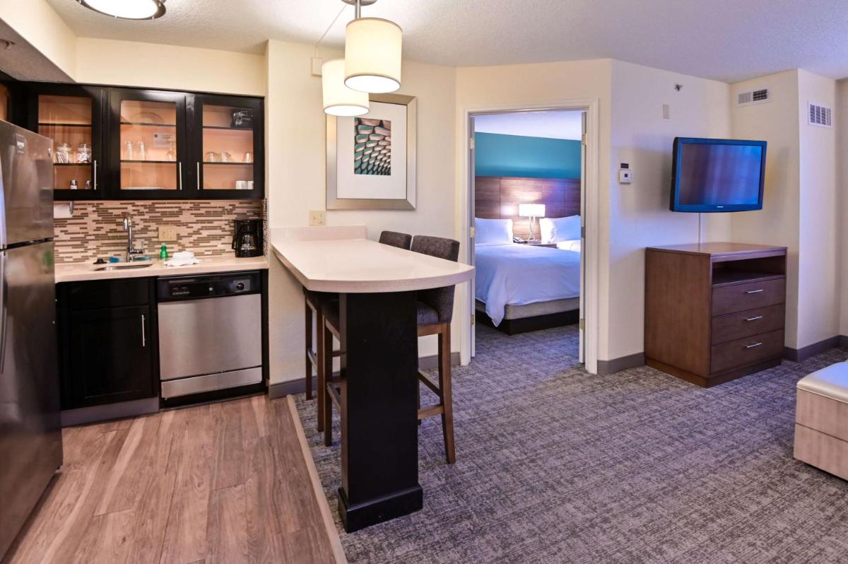 Sonesta ES Suites Fort Lauderdale Plantation - image 7