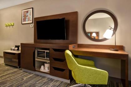 Hampton Inn Pleasant View - image 5