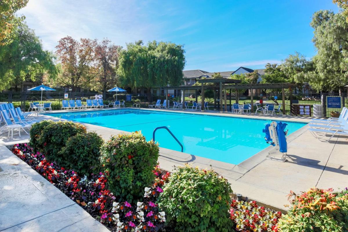 Four Points by Sheraton - Pleasanton - image 3