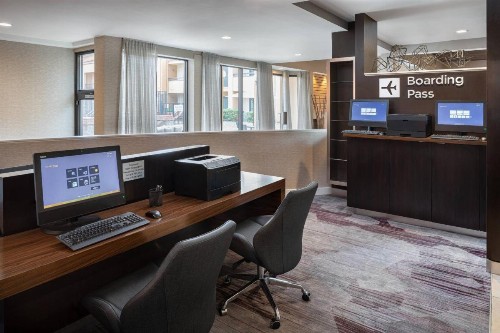 Courtyard by Marriott Pleasanton - image 19