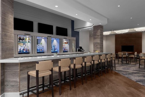 Pleasanton Marriott - image 12