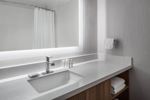 Pleasanton Marriott - image 34