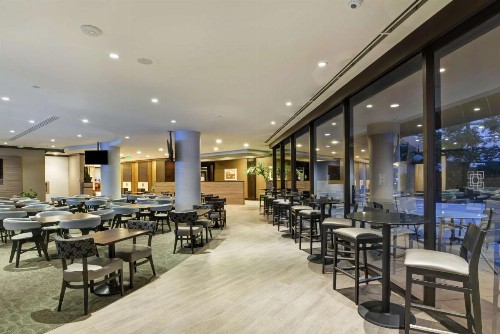 DoubleTree by Hilton Pleasanton at The Club - image 24