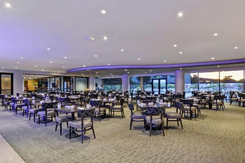 DoubleTree by Hilton Pleasanton at The Club - image 25