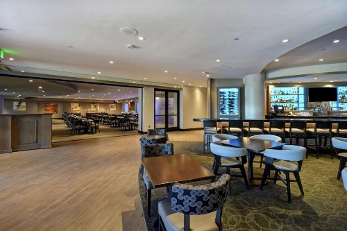 DoubleTree by Hilton Pleasanton at The Club - image 27