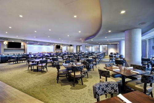 DoubleTree by Hilton Pleasanton at The Club - image 32