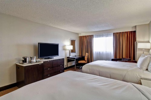 DoubleTree by Hilton Pleasanton at The Club - image 40