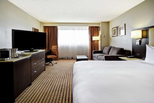 DoubleTree by Hilton Pleasanton at The Club - image 46