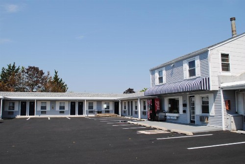 Shore Point Motel - image 11