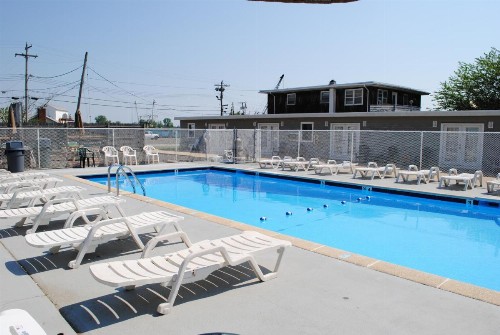Shore Point Motel - image 23