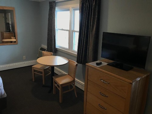 Surfside Motel - image 13
