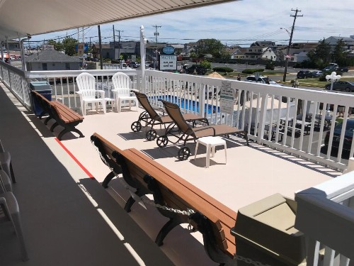 Surfside Motel - image 33