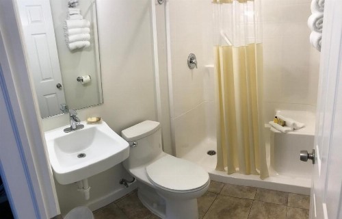 Surfside Motel - image 34