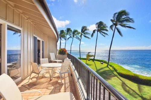 Whalers Cove in Poipu - image 25