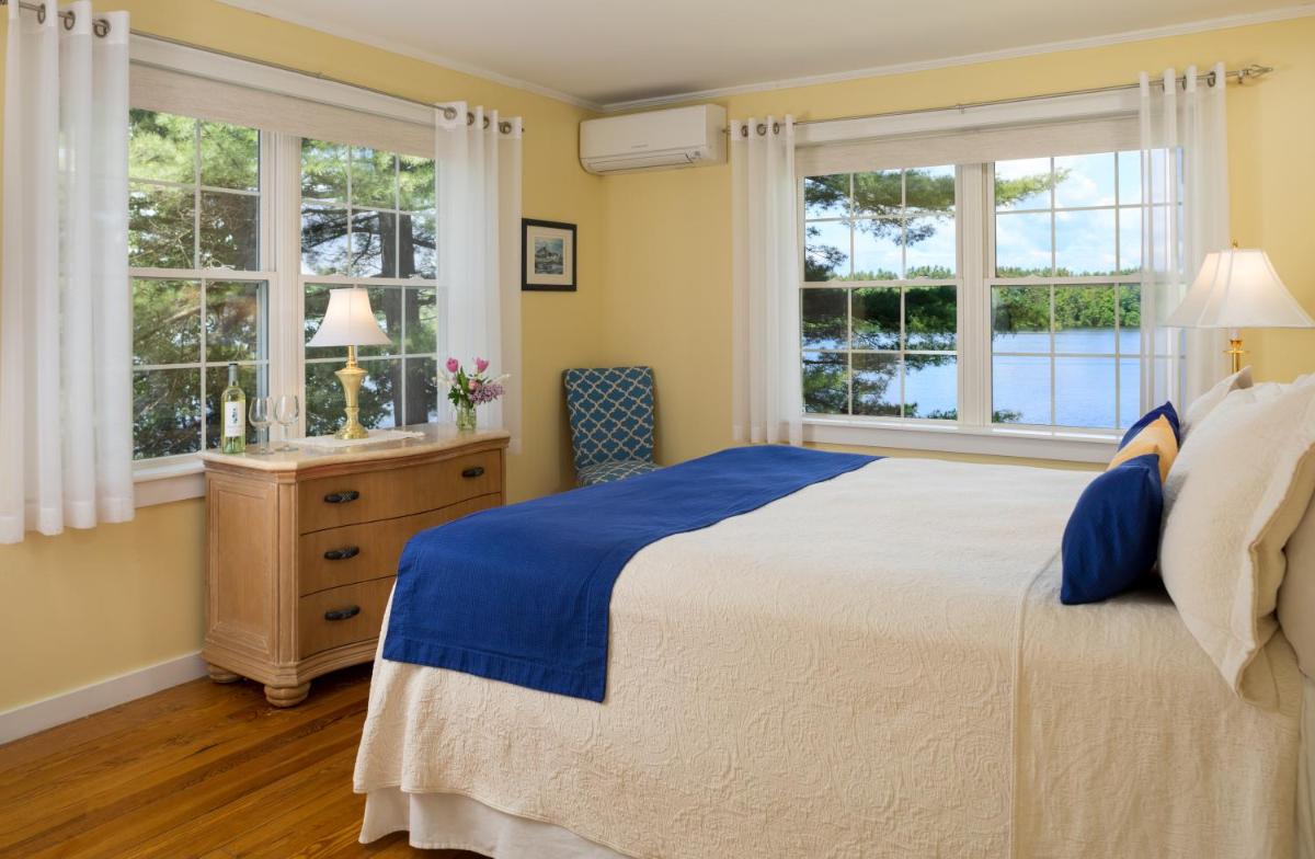 Wolf Cove Inn - image 6