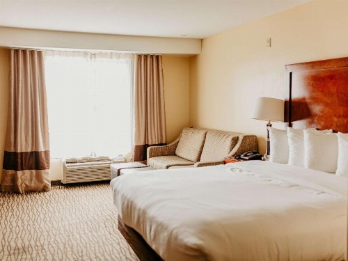 Comfort Inn Pomona Near FairPlex - image 41