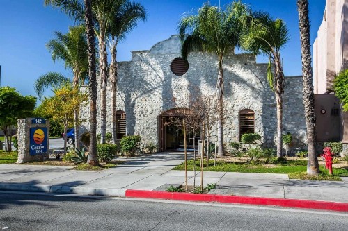 Comfort Inn Pomona Near FairPlex - image 5