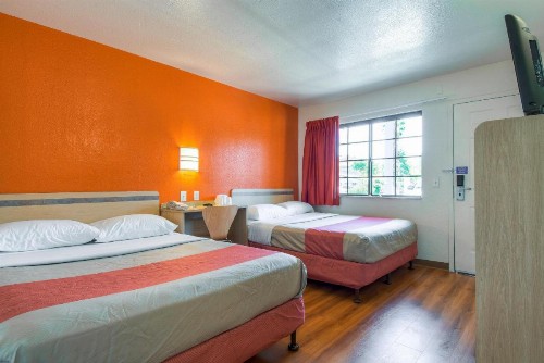 Motel 6-Pomona CA - Los Angeles - image 16
