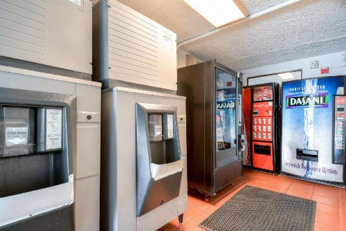 Motel 6-Pomona CA - Los Angeles - image 39