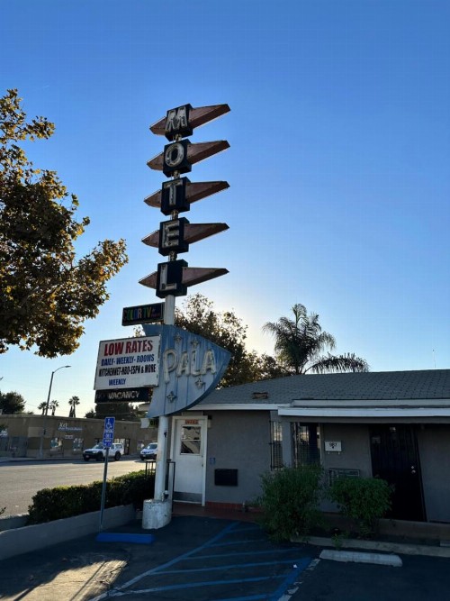 Pala motel - image 3