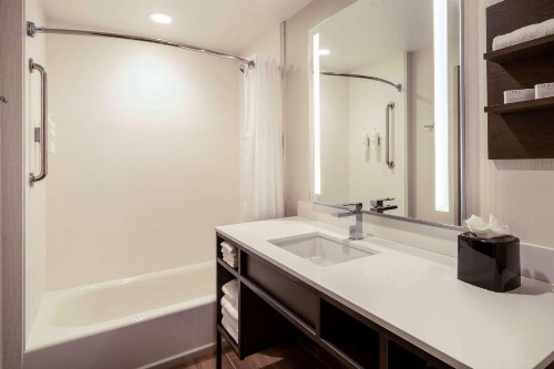 Hilton Garden Inn Pomona CA - image 13