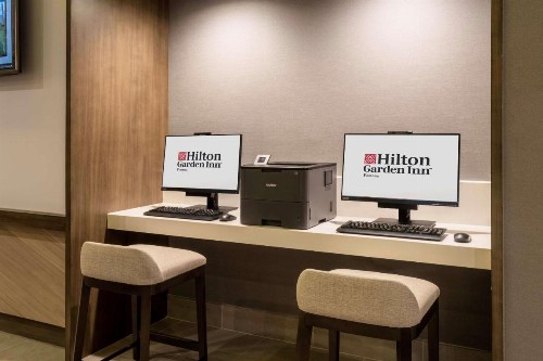 Hilton Garden Inn Pomona CA - image 2