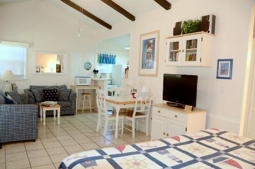Cottages by the Ocean - image 31
