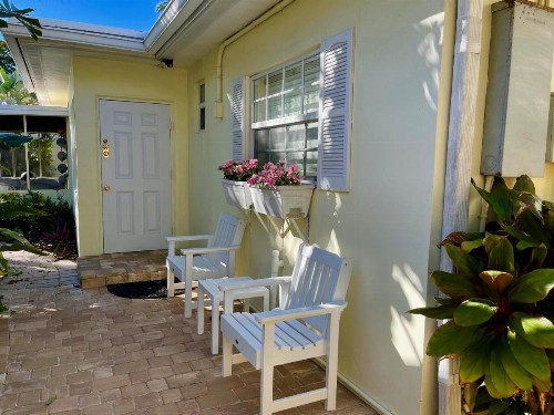 Cottages by the Ocean - image 39