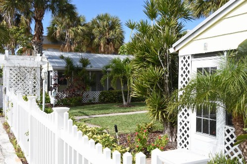 Cottages by the Ocean - image 5
