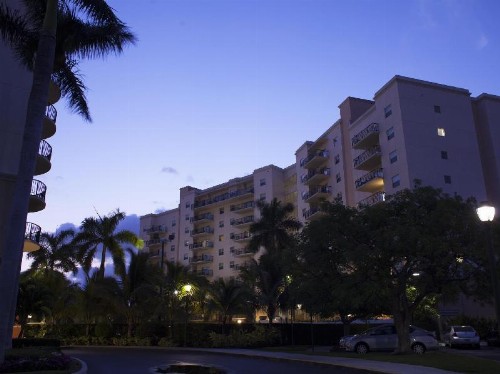 Palm Aire Resort by ResortShare - image 11