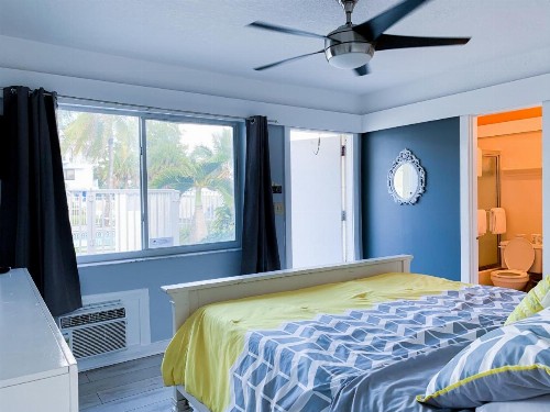 Coral Tides Resort - image 6