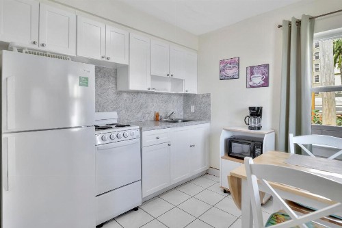 Seahorse Guesthouse - image 10