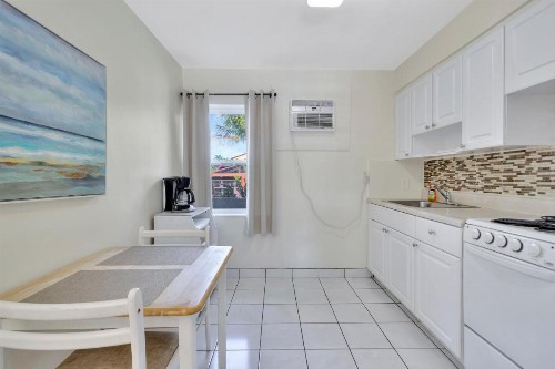 Seahorse Guesthouse - image 17