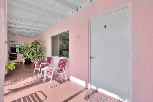 Seahorse Guesthouse - image 19