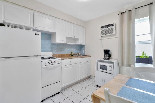 Seahorse Guesthouse - image 23
