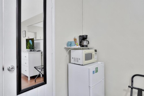 Seahorse Guesthouse - image 30