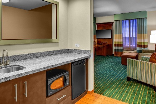 Hampton Inn and Suites Coconut Creek - image 24