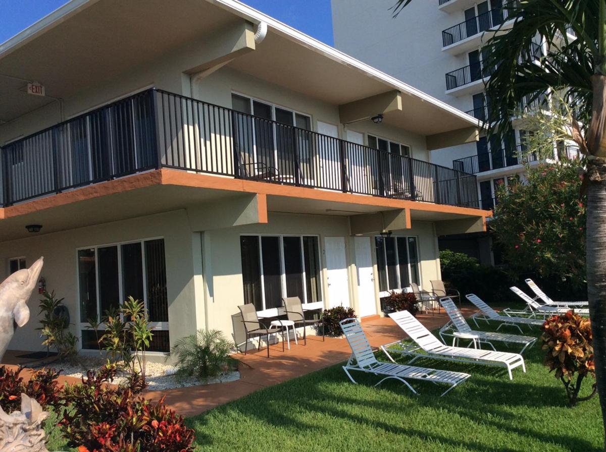 Aqua Mar Condos - image 2