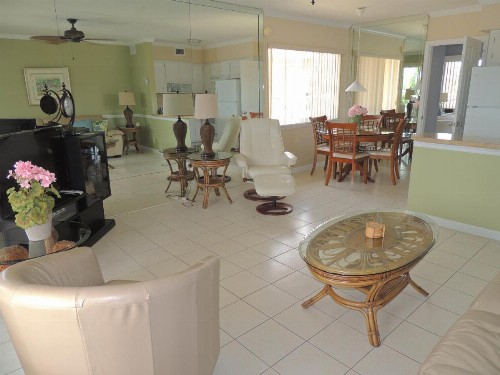 Aqua Mar Condos - image 20