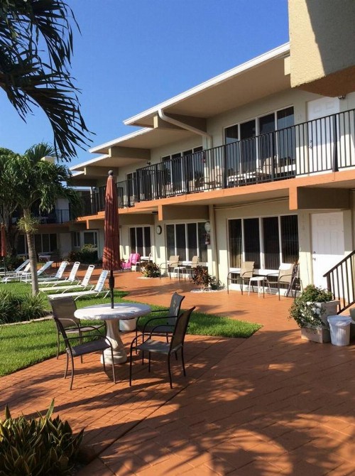 Aqua Mar Condos - image 23