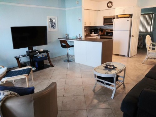 Aqua Mar Condos - image 32