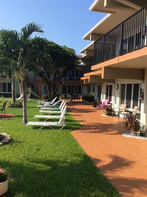 Aqua Mar Condos - image 8