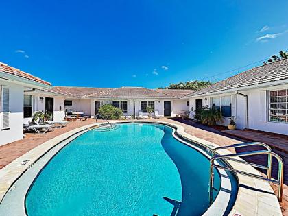 New Listing! Coastal Apartment With Pool & Patio Home - image 7