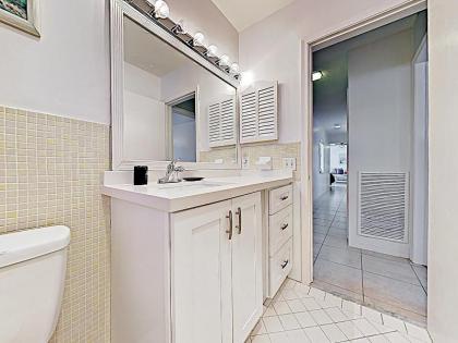 New Listing! Coastal Apartment With Pool & Patio Home - image 9
