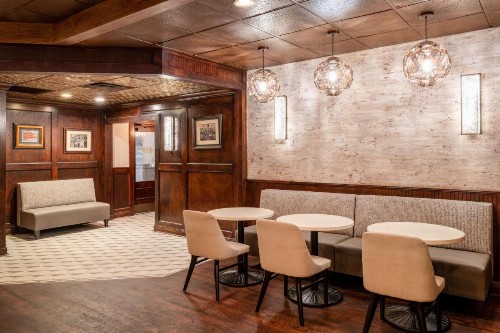 Hilton Garden Inn Jacksonville/Ponte Vedra - image 7